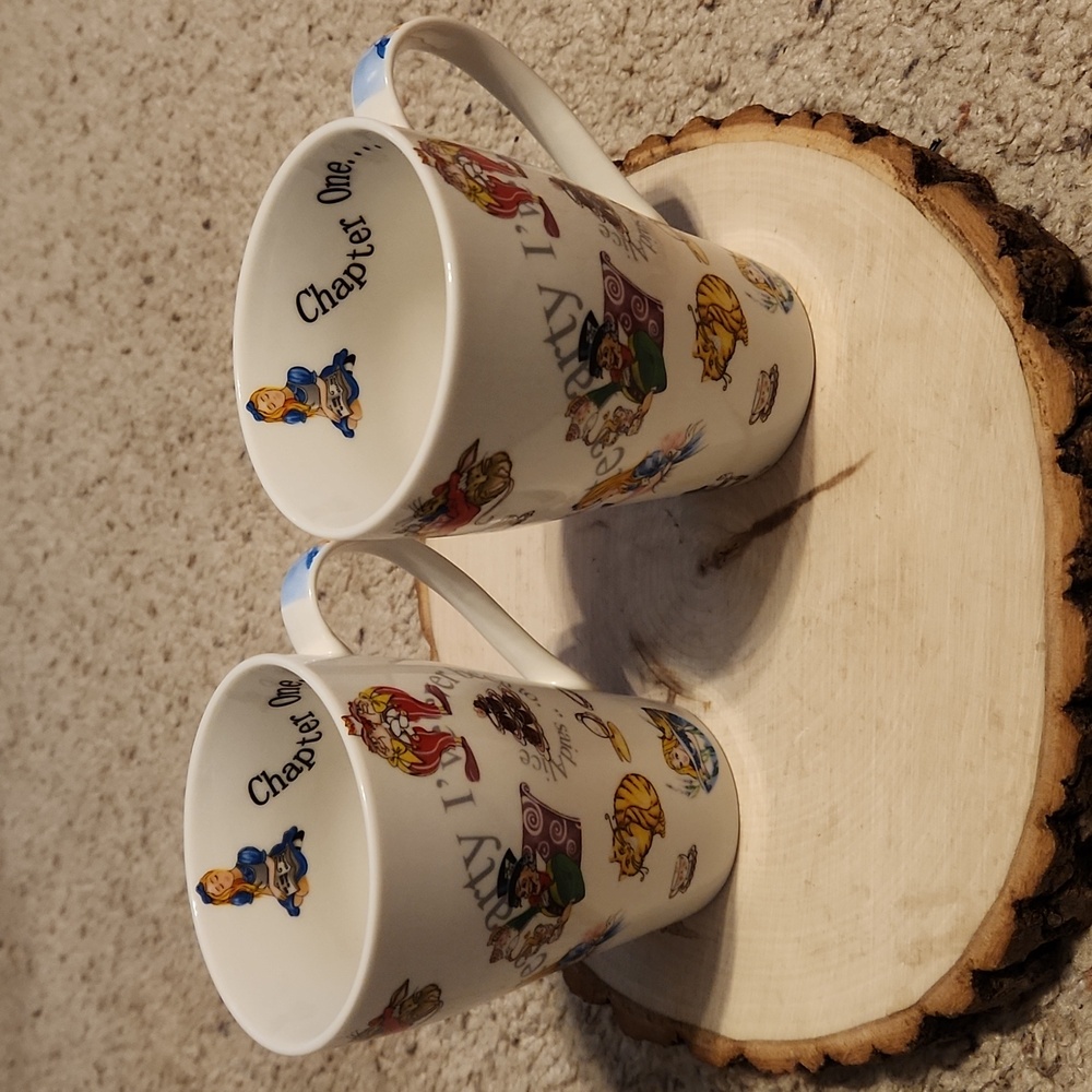Paul Cardew Alice Through the Looking Glass Design Set 2 Mugs